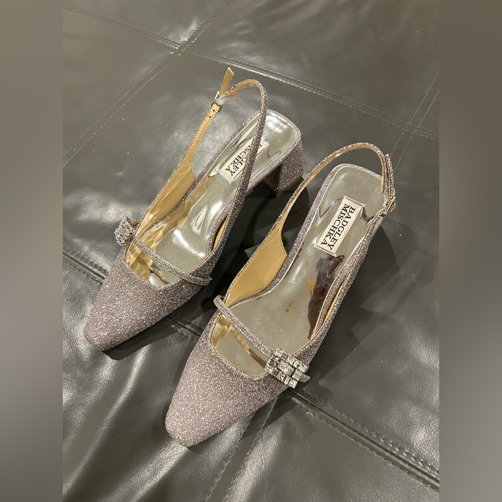 Badgley Mischka Sparkling Silver-Gray Slingback Pumps